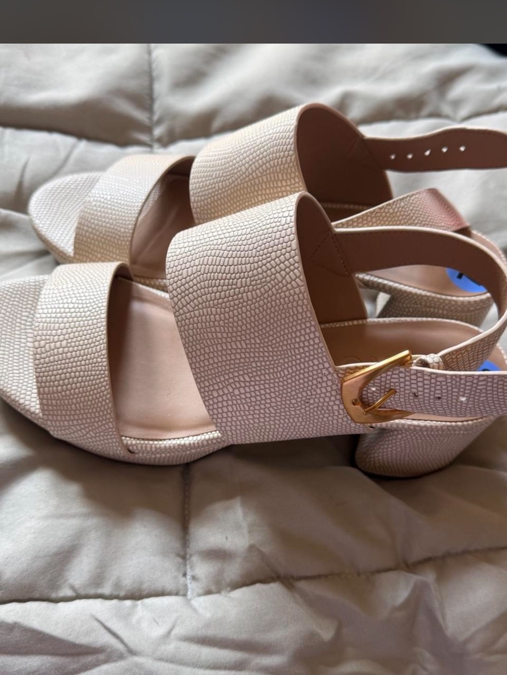 AEROSOLES Cream Textured Slingback Sandals with Gold Buckle